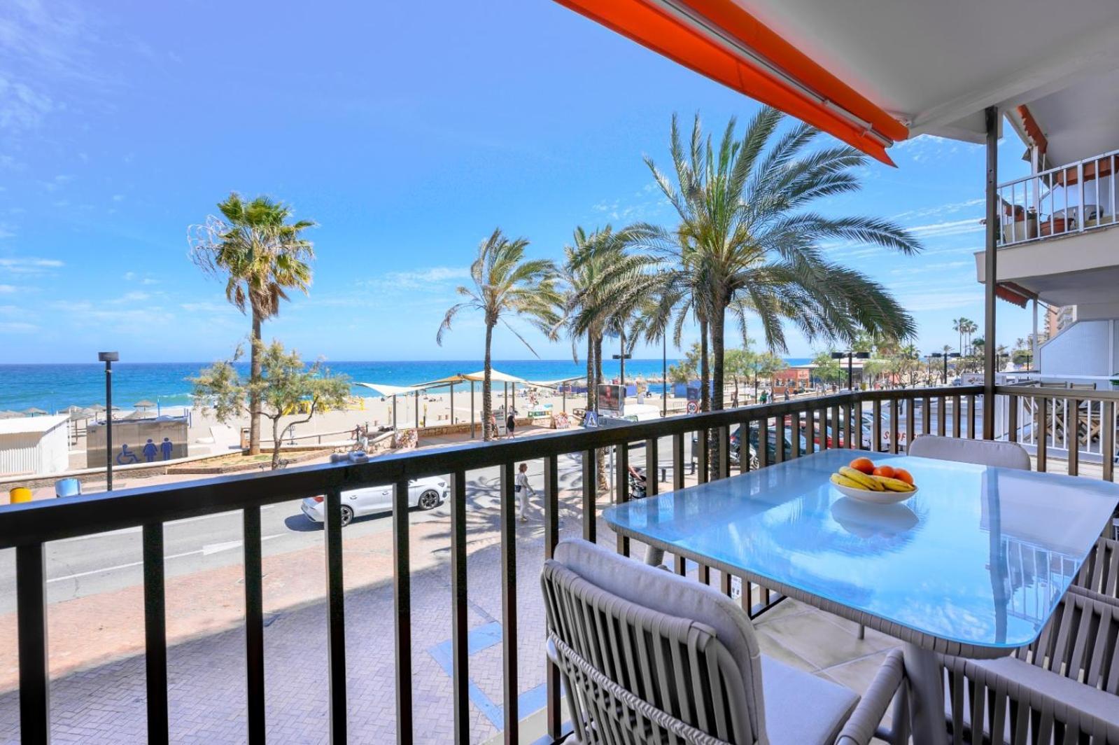 Apartament Dreams By The Sea 2 Bedrooms & 2 Baths By 10tosea *